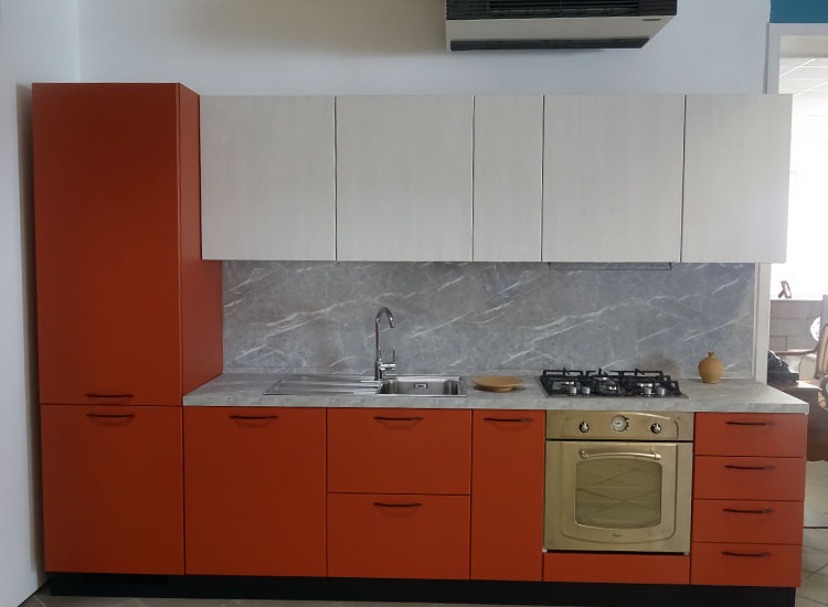 Zago e Ortalli: Fuori tutto dal 27 settembre, per chiusura attività