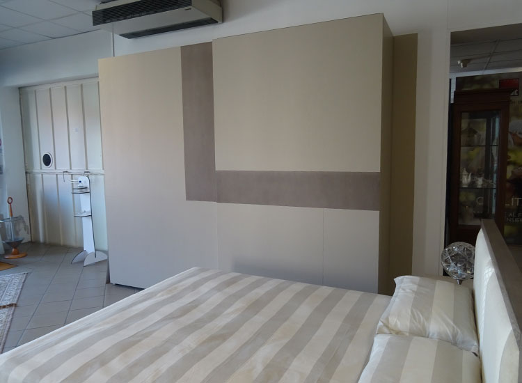 Zago e Ortalli: Fuori tutto dal 27 settembre, per chiusura attività