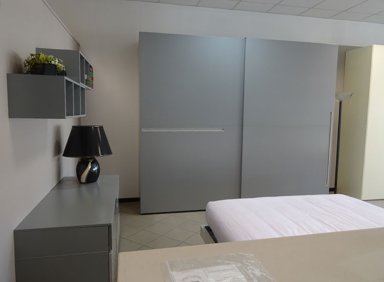 Zago e Ortalli: Fuori tutto dal 27 settembre, per chiusura attività